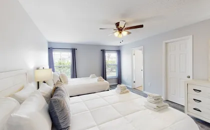 Dog-friendly Home With Lake Views, Ping-pong, air Hockey, Streaming, W/d, & AC