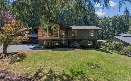 Modern Forest Escape, Near Lake Stevens & Hikes