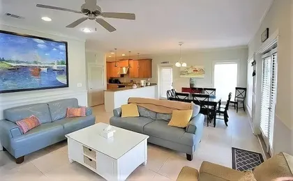 4BR Waterfront Beach Access Pool Lake Views