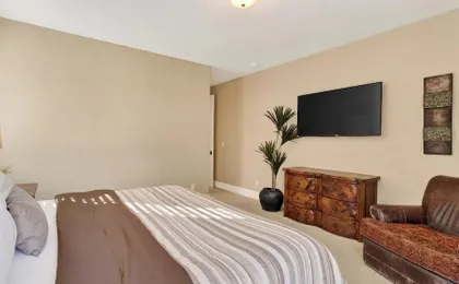 Mulligan Estate by Avantstay Sunriver Retreat + Hot Tub + Game Room + Bikes + Near Trails & Golf