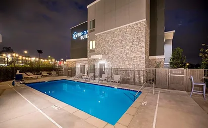 Everhome Suites Ontario Airport