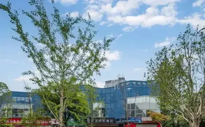 Yilong Anyue Hotel (Shanghai Gutang Road Subway Station Branch)