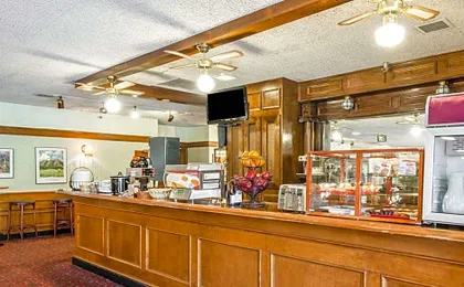 Rodeway Inn & Suites Boulder Broker