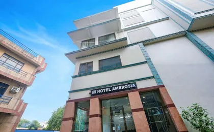 Fabhotel the Grand Ambrosia