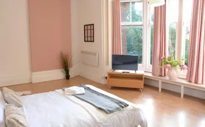 Remarkable 1 Bed Apartment in Birmingham