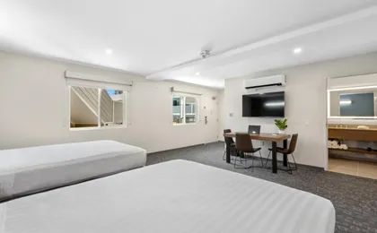 Good Nite Inn Calabasas