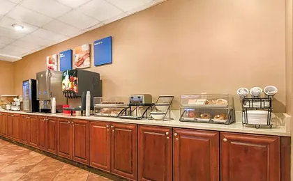 Comfort Inn & Suites Omaha Central