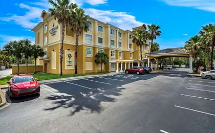 Country Inn & Suites by Radisson, Port Orange-Daytona, FL