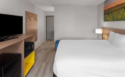 Days Inn by Wyndham Mason City