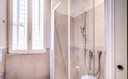 Holiday Apartment Bernini Near The Trevi Fountain - 4 Bedroom