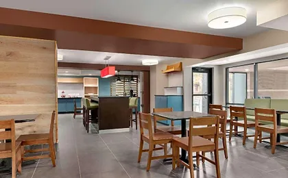 Country Inn & Suites by Radisson, Roanoke Rapids, NC