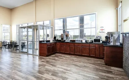 Super 8 by Wyndham Elk City