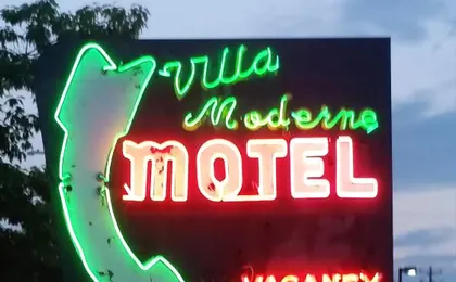 Villa Moderne Motel