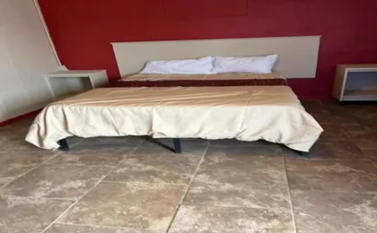 Holiday Motel Tulsa OK