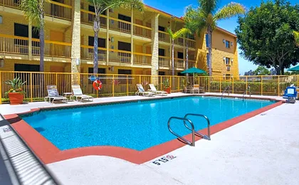 La Quinta Inn & Suites by Wyndham San Diego Chula Vista