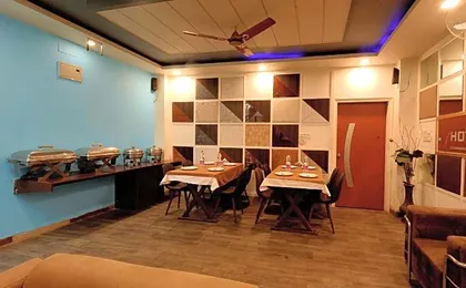 Hotel Opera Mahipalpur – Delhi Airport