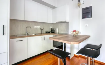 Athena's South Apartment