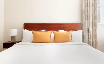 The Arco Hotel Midtown Village, Sonder