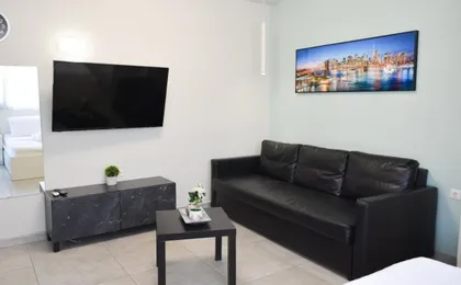 Skg Central Deluxe Studios
