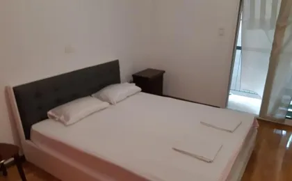 Ani's Apartments