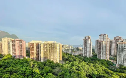 Confortável Apto 2qtos C/ Varanda E Vista Mar