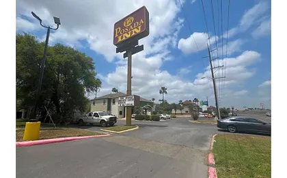 La Posada Inn By OYO Brownsville