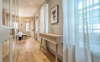 Luxury flats near Big Ben and London Eye