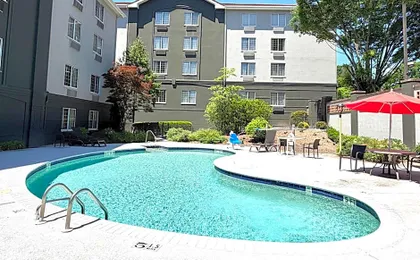 La Quinta Inn & Suites by Wyndham Birmingham Homewood