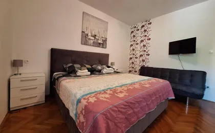 Apartments Kapelica