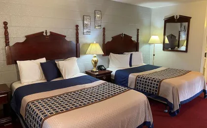 Knights Inn Fairview