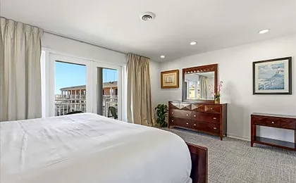 Coliseum Ocean Resort