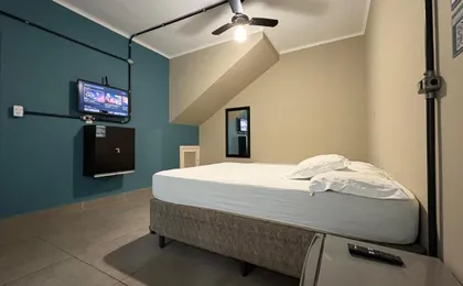 Suite 04 - Hospedagem Guaruja
