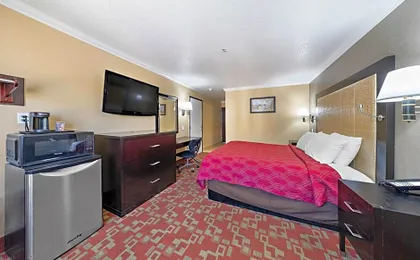 Econo Lodge Inn & Suites Fallbrook Downtown