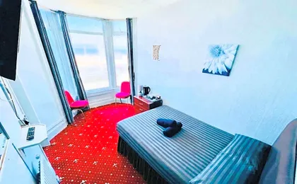HOTEL BLUE OCEAN - New Management - Check In Until 4AM