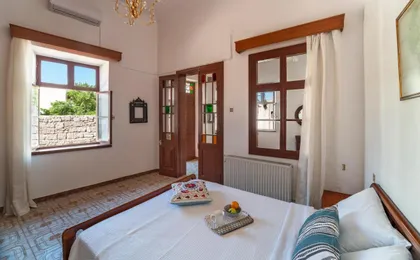 Traditional 3 Bedroom House in the Old Town