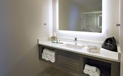 Island House Hotel Orange Beach - a DoubleTree by Hilton