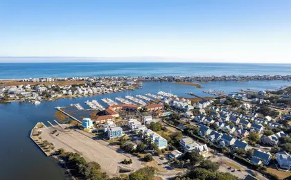 Carolina Beach Luxury Retreat: Intracoastal Views