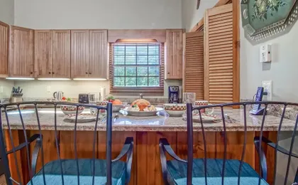 Whistlepunk #18: 4 Bedrooms, 3 Baths