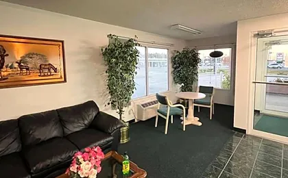 Garden Inn & Suites