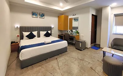 Yellow Sapphire Hotel Gachibowli