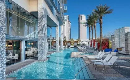 Mountain-view Studio w/ Balcony Access Palms 36305
