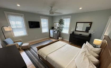 Epic Downtown Newport 6br Whole House W/ Parking 6 Bedroom Home