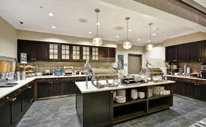 Homewood Suites by Hilton Warren Detroit (H)