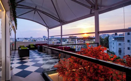 Hotel Paramos Meeds