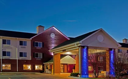 Holiday Inn Express Chicago Nw - Vernon Hills