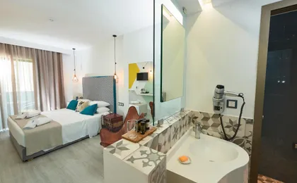 Blue Bottle Hotel