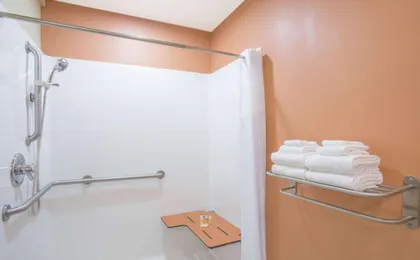 Days Inn & Suites by Wyndham Thibodaux