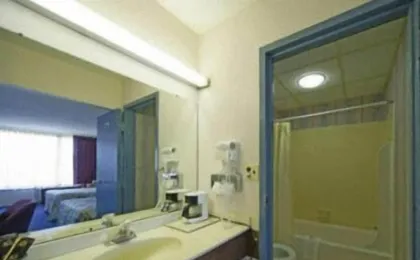 Express Airport Inn