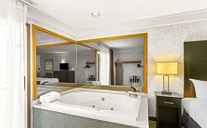 Quality Inn Lakefront