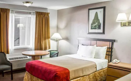 Econo Lodge Colonie Center Mall